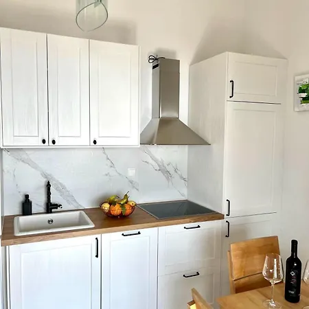 Curnic Appartement Jesenice (Split-Dalmatia)