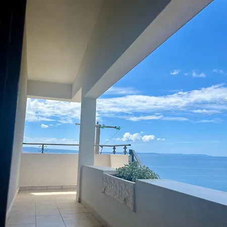 Apartament Curnić