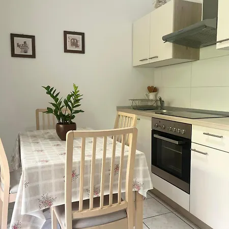 Curnic Apartment